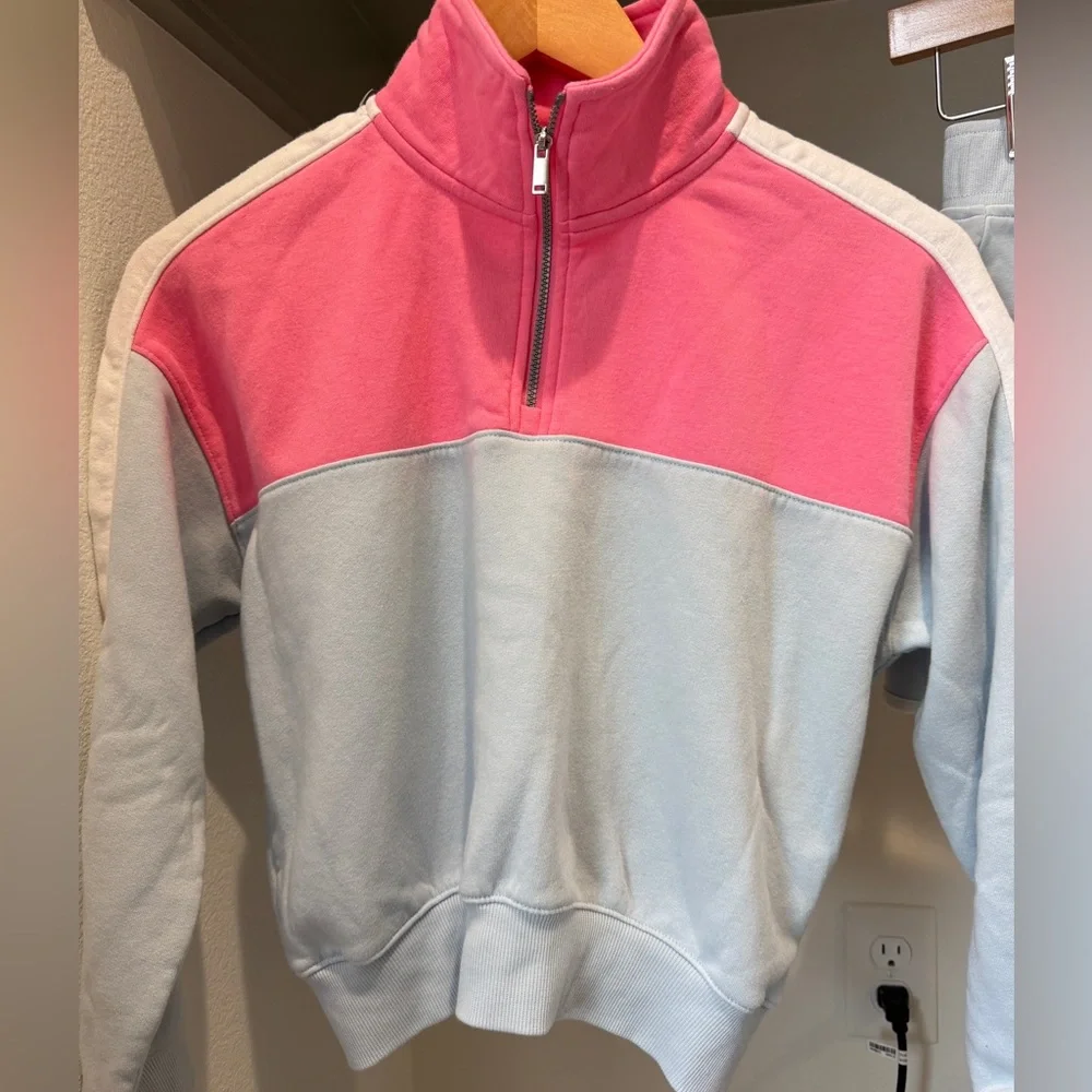Girls’ Old Navy Pink and Light Blue Colorblock Tracksuit, size 10-12